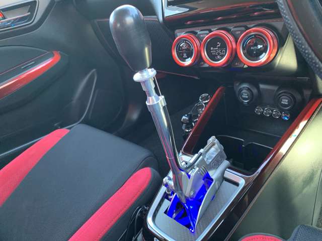 スズキ スイフト スポーツ １．４ スズキ セーフティ サポート非装着車 R2年 (関東) 99
