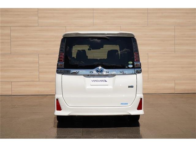 トヨタ ヴォクシー １．８ ハイブリッド ＺＳ 煌 H30年 (中国) 99