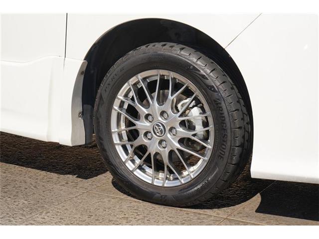 トヨタ ヴォクシー １．８ ハイブリッド ＺＳ 煌 H30年 (中国) 99