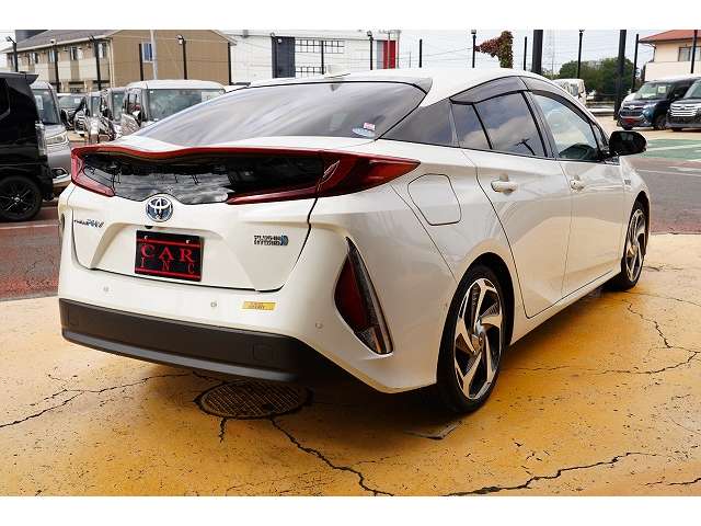トヨタ プリウスＰＨＶ １．８ Ａ H29年 (関東) 99