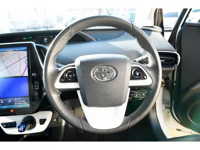 トヨタ プリウスＰＨＶ １．８ Ａ H29年 (関東) 99