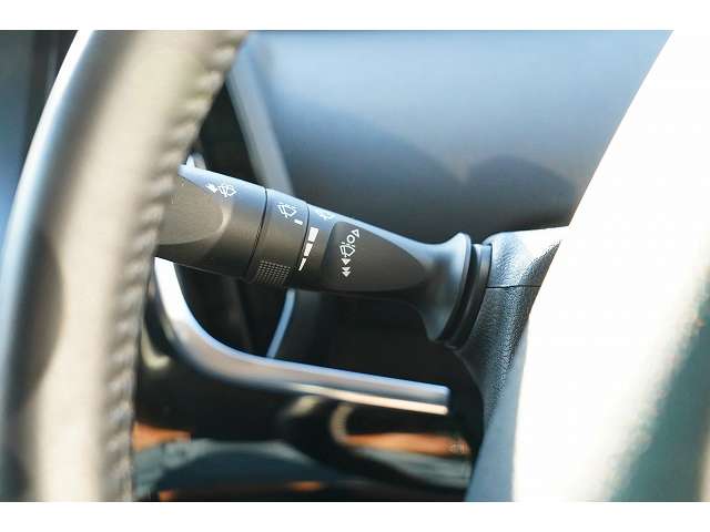 トヨタ プリウスＰＨＶ １．８ Ａ H29年 (関東) 99