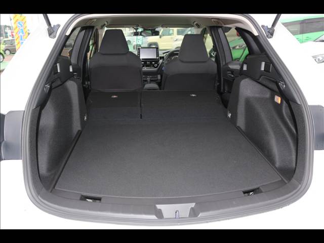 トヨタ カローラ　ツーリング ＨＹＢＲＩＤ Ｓ R4年 (関東) 99