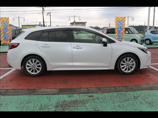 トヨタ カローラ　ツーリング ＨＹＢＲＩＤ Ｓ R4年 (関東) 99