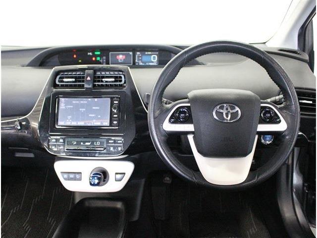 トヨタ プリウス １．８ Ｓ Ｅ－ＦＯＵＲ ４ＷＤ H28年 (北海道) 99