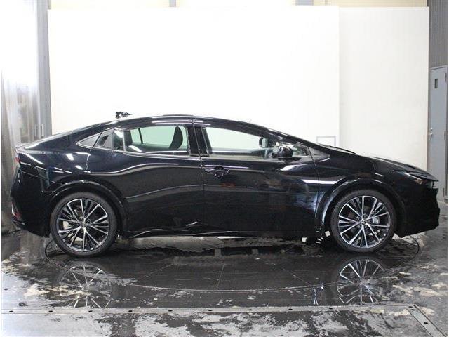 トヨタ プリウス ２．０ Ｚ Ｅ－ＦＯＵＲ ４ＷＤ R6年 (北海道) 99