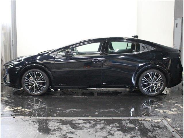 トヨタ プリウス ２．０ Ｚ Ｅ－ＦＯＵＲ ４ＷＤ R6年 (北海道) 99
