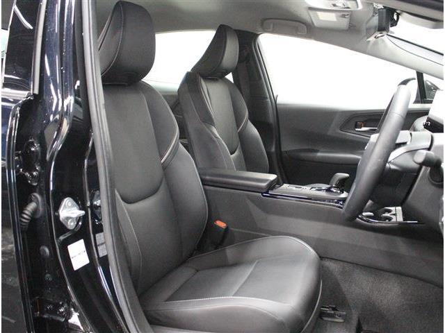 トヨタ プリウス ２．０ Ｚ Ｅ－ＦＯＵＲ ４ＷＤ R6年 (北海道) 99
