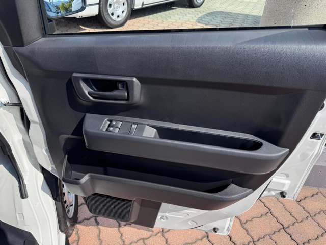 ダイハツ ハイゼットカーゴ ６６０ デラックス R8年 () 99