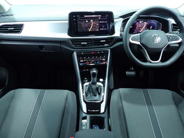 フォルクスワーゲン Ｔ－ＲＯＣ ＴＳＩ アクティブ マイスターヴェルク R8年 () 99