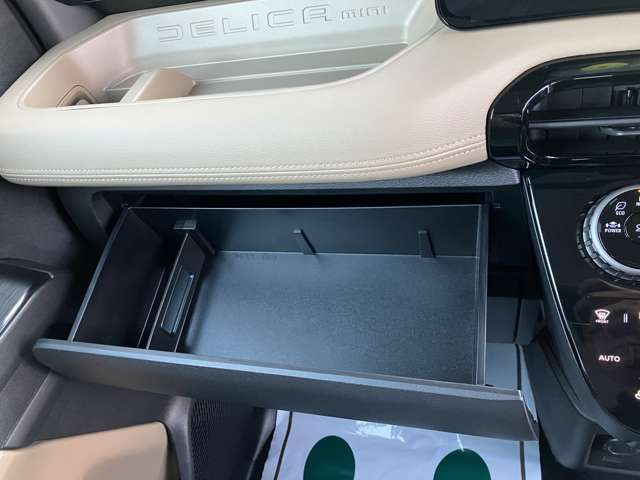 三菱 デリカ　ミニ ６６０ Ｔ プレミアム デリマル パッケージ ４ＷＤ R8年 () 99