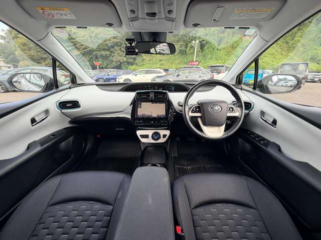 トヨタ プリウスＰＨＶ １．８ Ｓ H29年 (東北) 99