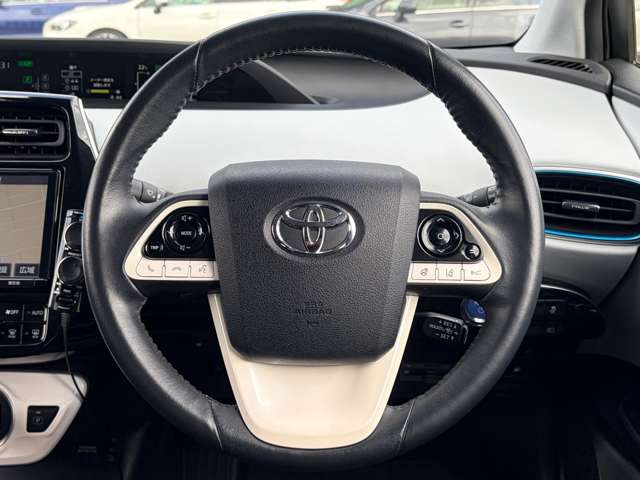 トヨタ プリウスＰＨＶ １．８ Ｓ H29年 (東北) 99