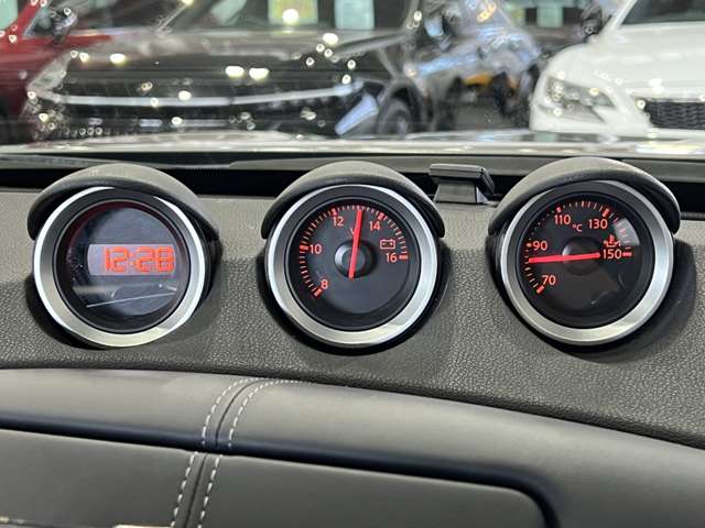 日産 フェアレディＺ ３．７ H22年 (関東) 99