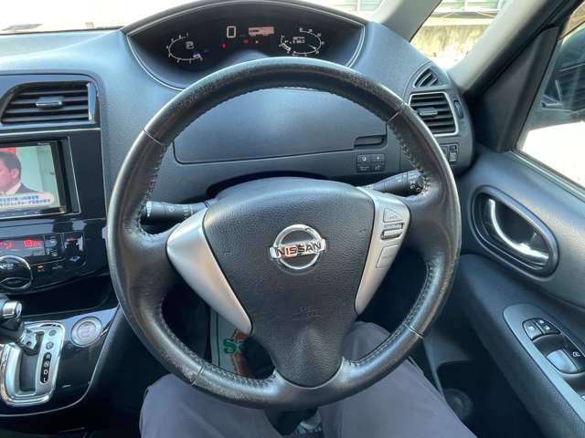 日産 セレナ ２．０ ハイウェイスター Ｓ－ＨＹＢＲＩＤ H25年 (関東) 99