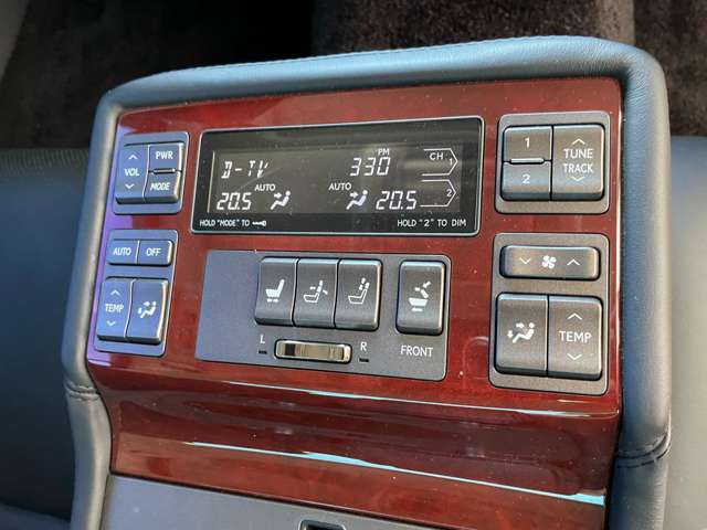 レクサス ＬＳハイブリッド ６００Ｈ バージョンＵ Ｉパッケージ ４ＷＤ H20年 (関東) 99