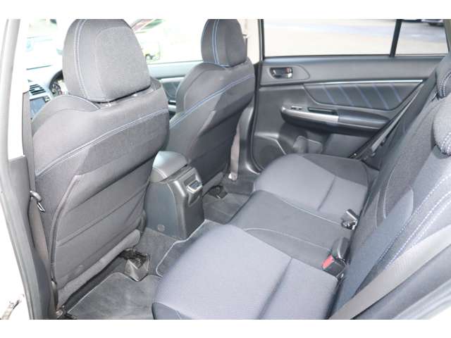 スバル レヴォーグ １．６ ＧＴ－Ｓ アイサイト ４ＷＤ H27年 (九州・沖縄) 99