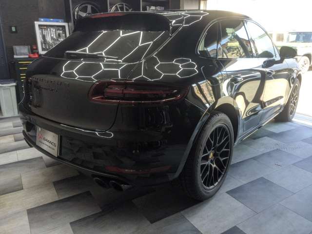 ポルシェ マカン ＧＴＳ ＰＤＫ ４ＷＤ H28年 (近畿) 99