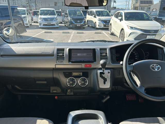 トヨタ ハイエースバン ３．０ スーパーＧＬ ロング ディーゼルターボ H24年 () 99