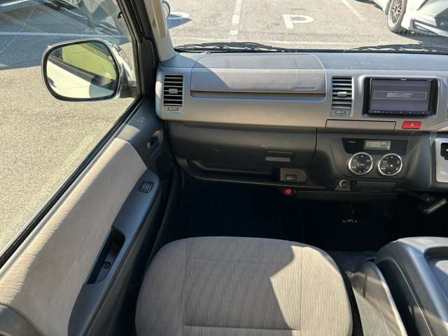 トヨタ ハイエースバン ３．０ スーパーＧＬ ロング ディーゼルターボ H24年 () 99