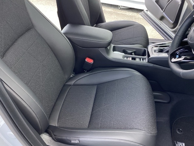 ホンダ ヴェゼル １．５ Ｅ：ＨＥＶ Ｚ R8年 (近畿) 99