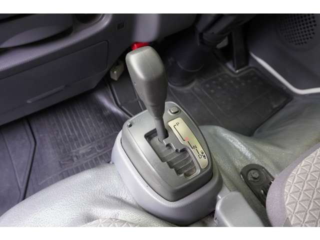 いすゞ エルフ １．５５Ｔ 平ボディ 低床 R1年 (近畿) 99