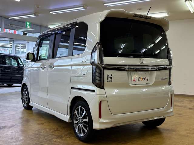 ホンダ Ｎ　ＢＯＸ カスタム ６６０ Ｌ R4年 (四国) 99