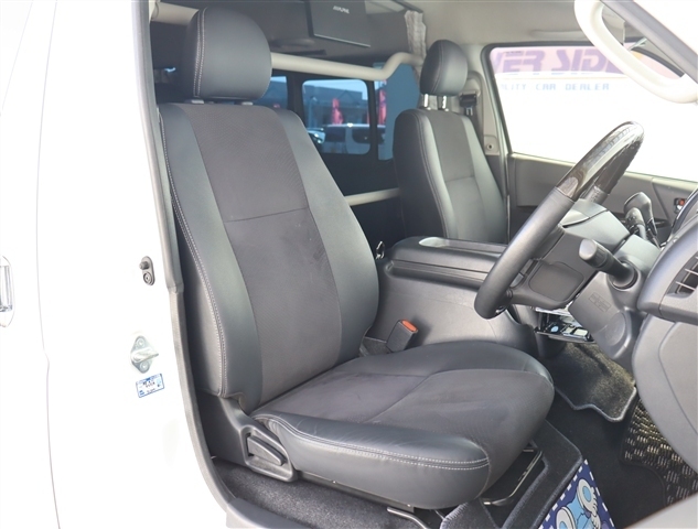 トヨタ ハイエースバン ２．７ スーパーＧＬ ダークプライム ワイド ミドルルーフ ロングボディ ４ＷＤ H30年 () 99