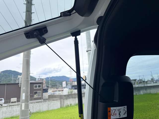 トヨタ ハイエースバン ２．８ スーパーＧＬ ダークプライムＩＩ ロングボディ ディーゼルターボ R8年 (近畿) 99