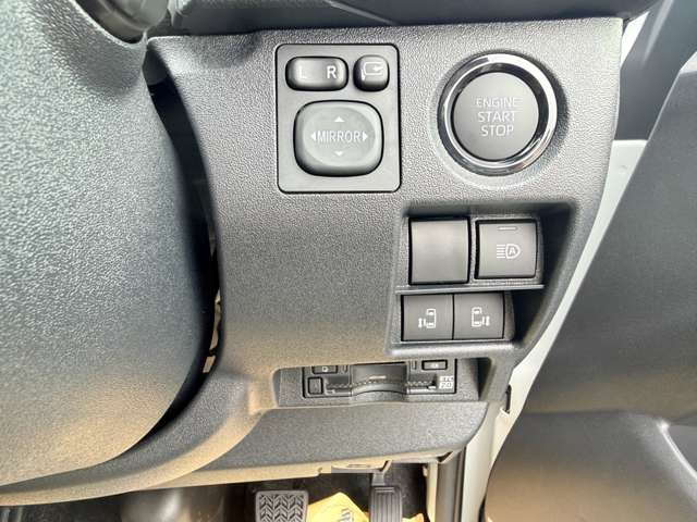 トヨタ ハイエースバン ２．８ スーパーＧＬ ダークプライムＩＩ ロングボディ ディーゼルターボ R8年 (近畿) 99