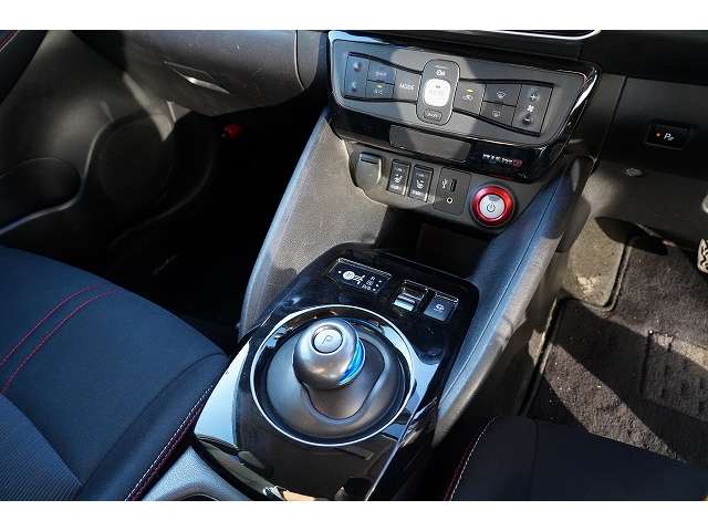 日産 リーフ ＮＩＳＭＯ R2年 (関東) 99