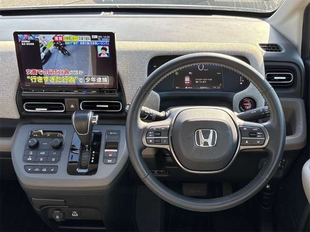 ホンダ フリード　ハイブリッド １．５ Ｅ：ＨＥＶ エアー ＥＸ R6年 (近畿) 99