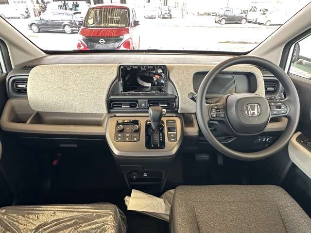ホンダ フリード　ハイブリッド １．５ Ｅ：ＨＥＶ エアー R8年 (東海) 99