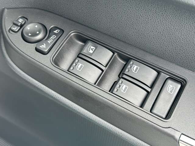 ダイハツ タント ６６０ カスタム Ｘ R7年 (東海) 99