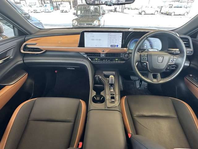 トヨタ クラウン　クロスオーバー　ハイブリッド ２．４ ＲＳ アドバンスト Ｅ－ＦＯＵＲ ＡＤＶＡＮＣＥＤ ４ＷＤ R5年 (東海) 99