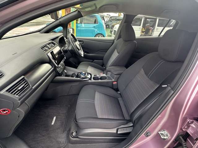日産 リーフ Ｘ　Ｖセレクション R4年 (東海) 99