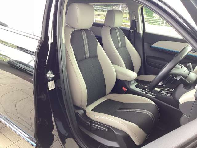 ホンダ ヴェゼル １．５ Ｅ：ＨＥＶ Ｚ プレイパッケージ R7年 () 99