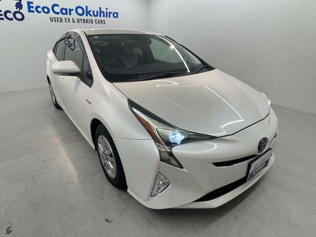 トヨタ プリウス １．８ Ｓ セーフティ プラス H29年 (近畿) 99