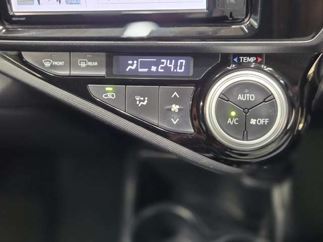 トヨタ アクア １．５ Ｘ－ＵＲＢＡＮ H27年 (中国) 99