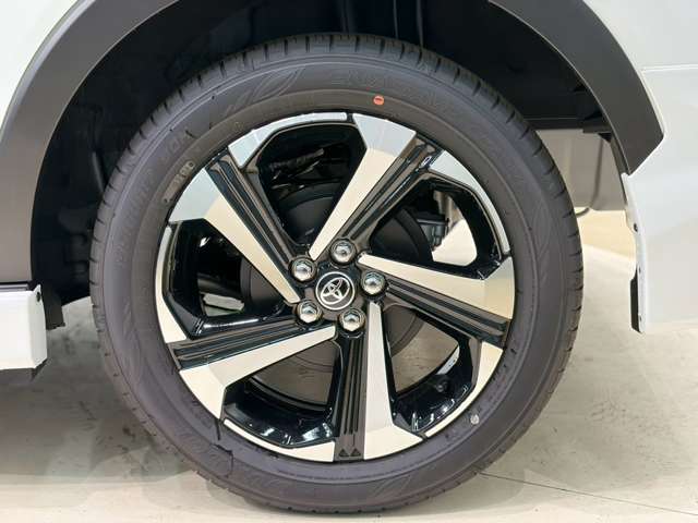 トヨタ ライズ　ハイブリッド ハイブリッド １．２ Ｚ R8年 (中国) 99