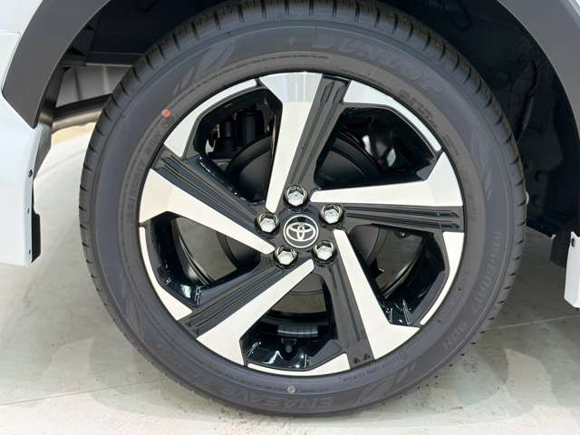 トヨタ ライズ　ハイブリッド ハイブリッド １．２ Ｚ R8年 (中国) 99