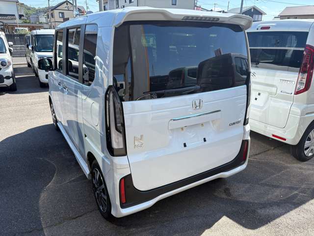 ホンダ Ｎ　ＢＯＸ カスタム ６６０ R8年 () 99