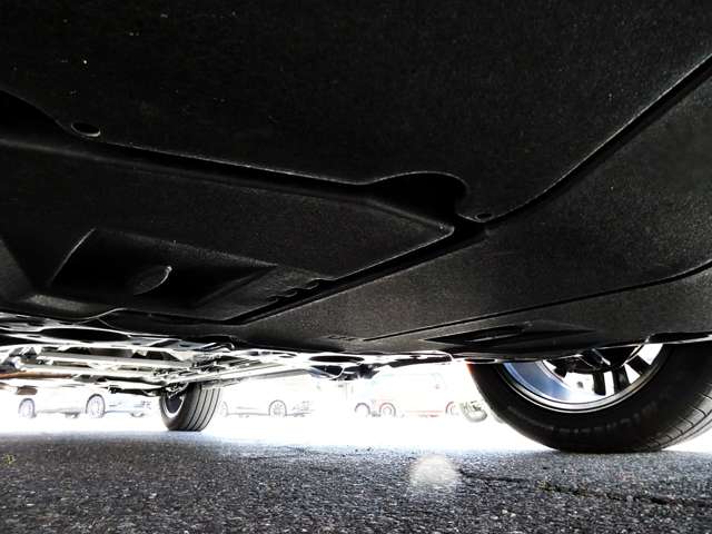 トヨタ カローラクロス　ハイブリッド １．８ ハイブリッド Ｚ Ｅ－ＦＯＵＲ ４ＷＤ R3年 () 99