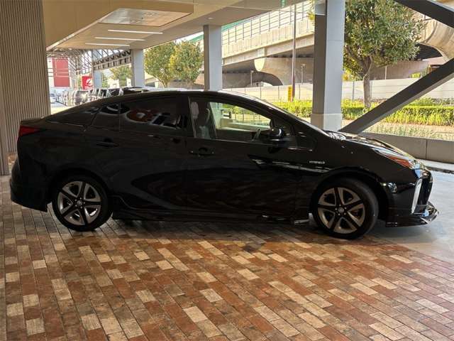 トヨタ プリウス １．８ Ｓ ツーリングセレクション R1年 (近畿) 99