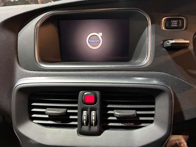 ボルボ Ｖ４０クロスカントリー Ｄ４ モメンタム ディーゼルターボ H29年 (近畿) 99