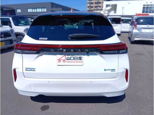 日産 ノートオーラ １．２ Ｇ ＦＯＵＲ レザーエディション ４ＷＤ R5年 (中国) 99