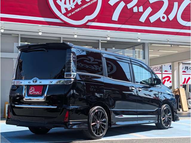 トヨタ ヴォクシー ２．０ ＺＳ 煌ＩＩＩ R2年 (東海) 99
