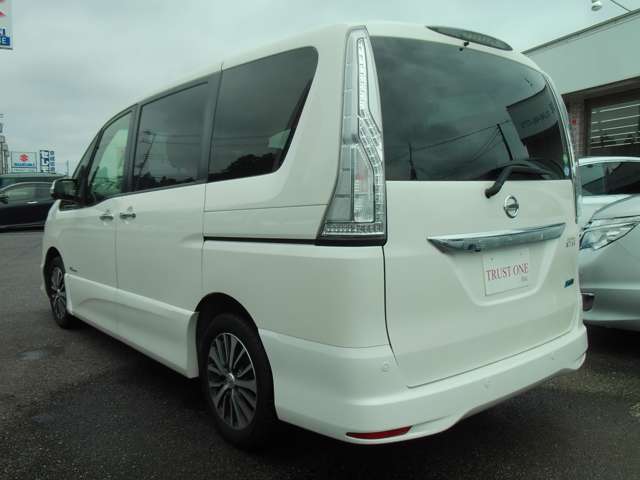 日産 セレナ ２．０ ハイウェイスター Ｖセレクション＋ＳＡＦＥＴＹＩＩ Ｓ－ＨＹＢＲＩＤ H28年 (関東) 99