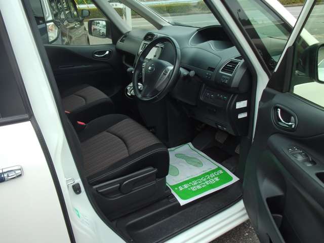 日産 セレナ ２．０ ハイウェイスター Ｖセレクション＋ＳＡＦＥＴＹＩＩ Ｓ－ＨＹＢＲＩＤ H28年 (関東) 99
