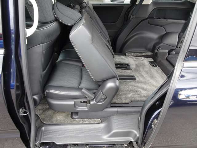 ホンダ オデッセイ ２．４ アブソルート ＥＸ ４ＷＤ H26年 (関東) 99